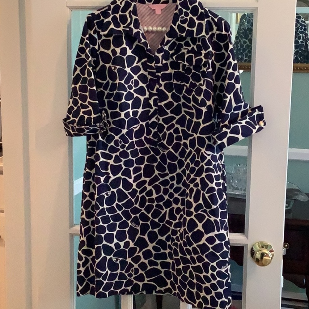 Lilly Pulitzer, navy and white dress… Size 4